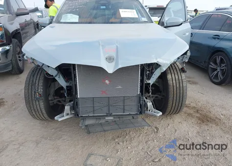 2025 BMW X3 30 xDrive z USA, uszkodzony, nr VIN 5UX53GP04S9Y28447